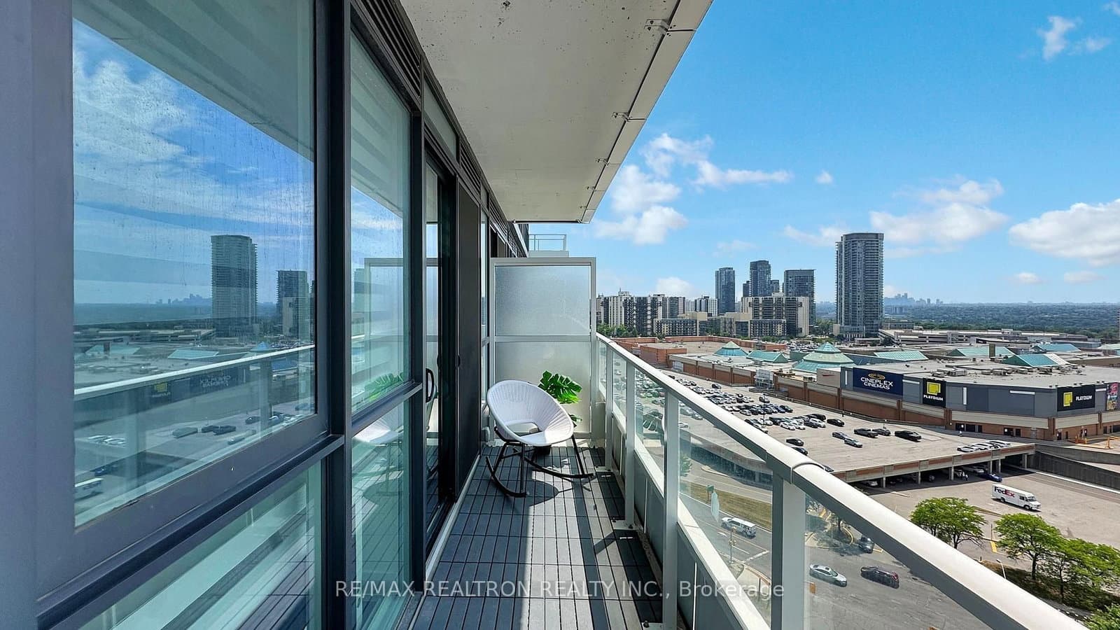 180 Fairview Mall Drive, Unit 1605 thumbnail 31