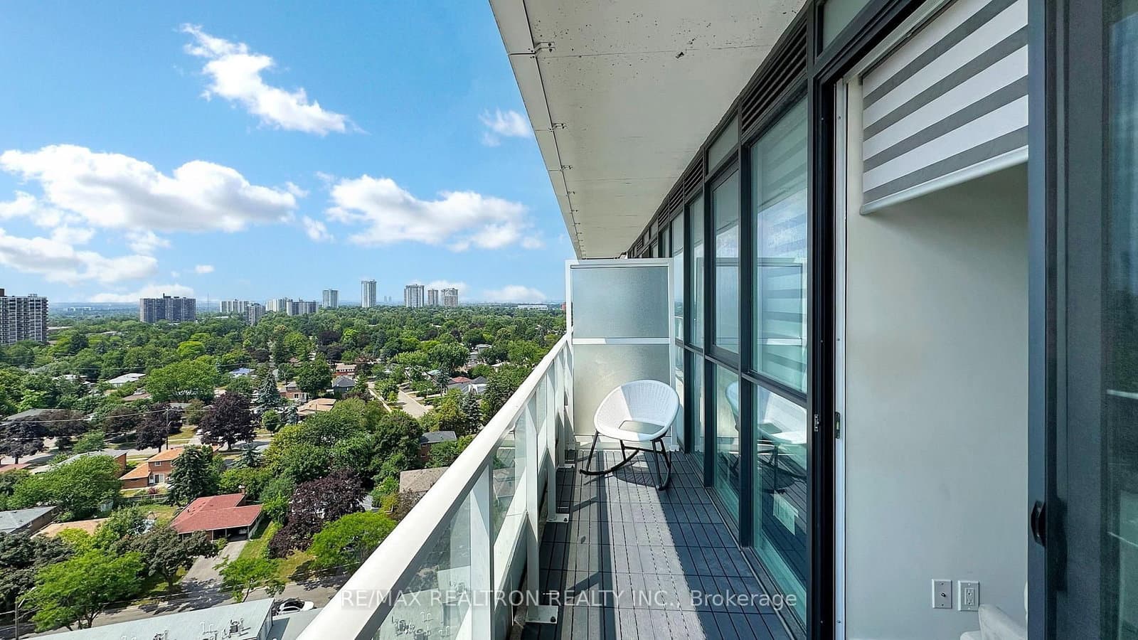 180 Fairview Mall Drive, Unit 1605 thumbnail 34