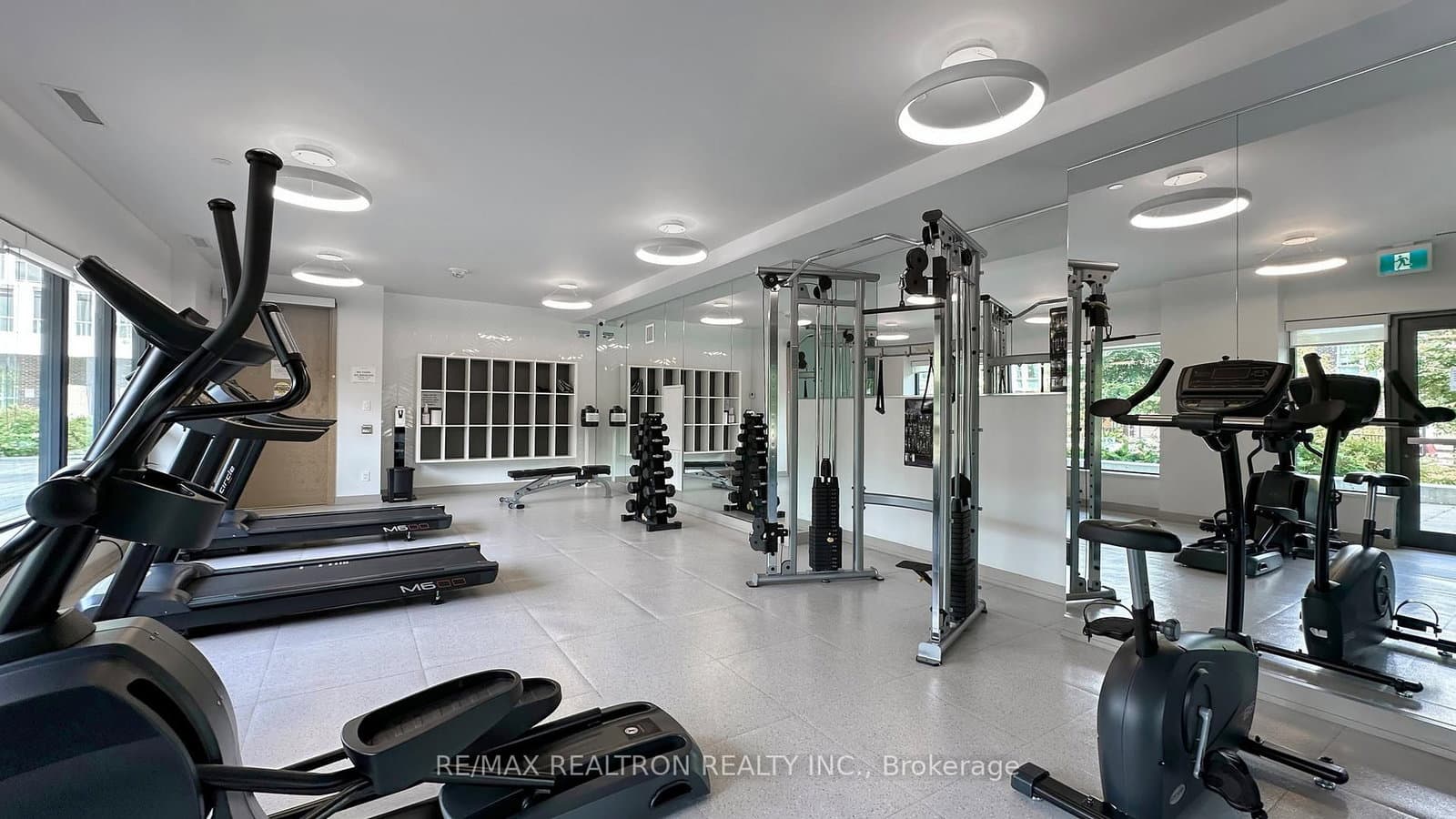 180 Fairview Mall Drive, Unit 1605 thumbnail 49