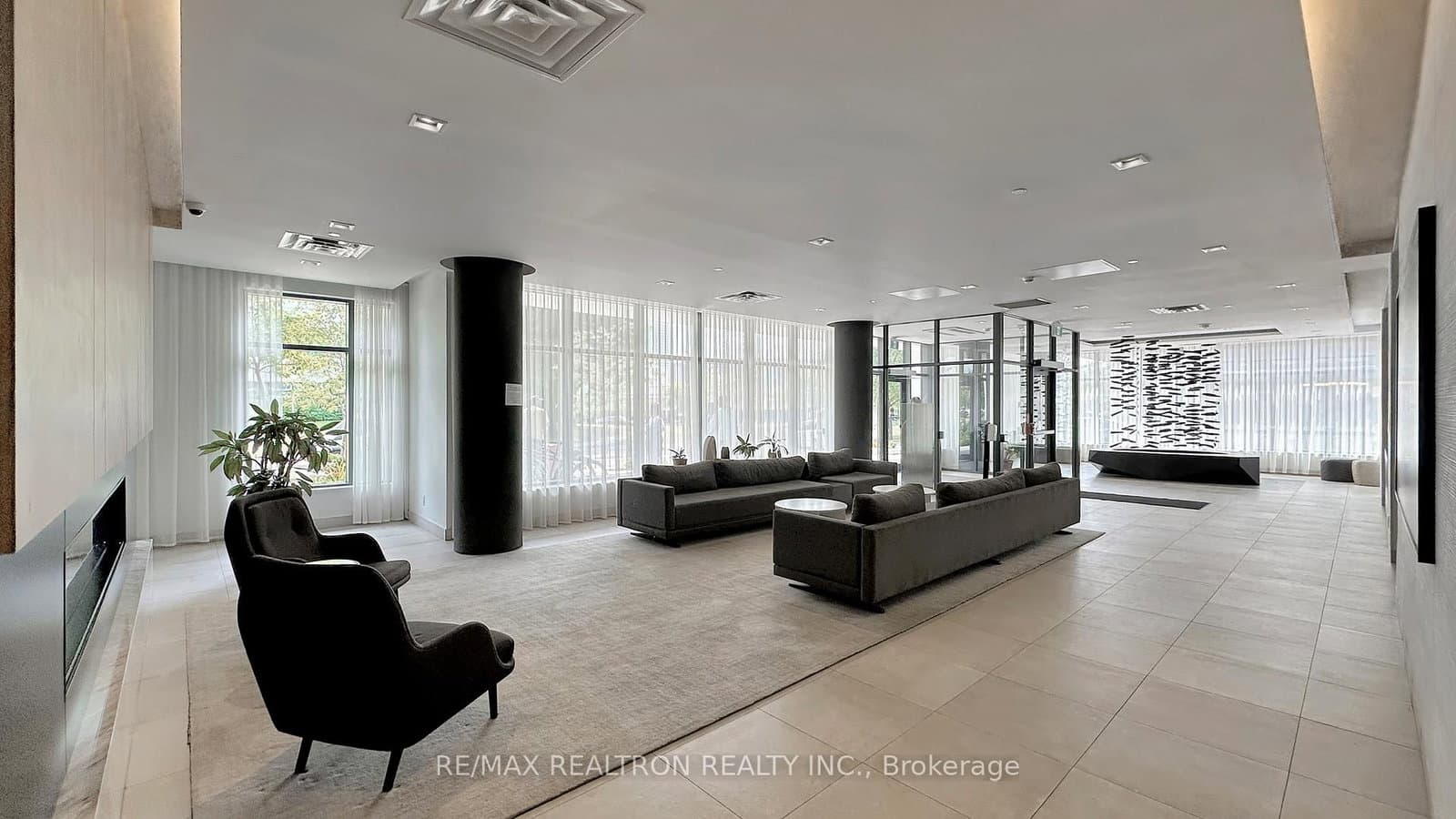 180 Fairview Mall Drive, Unit 1605 thumbnail 7