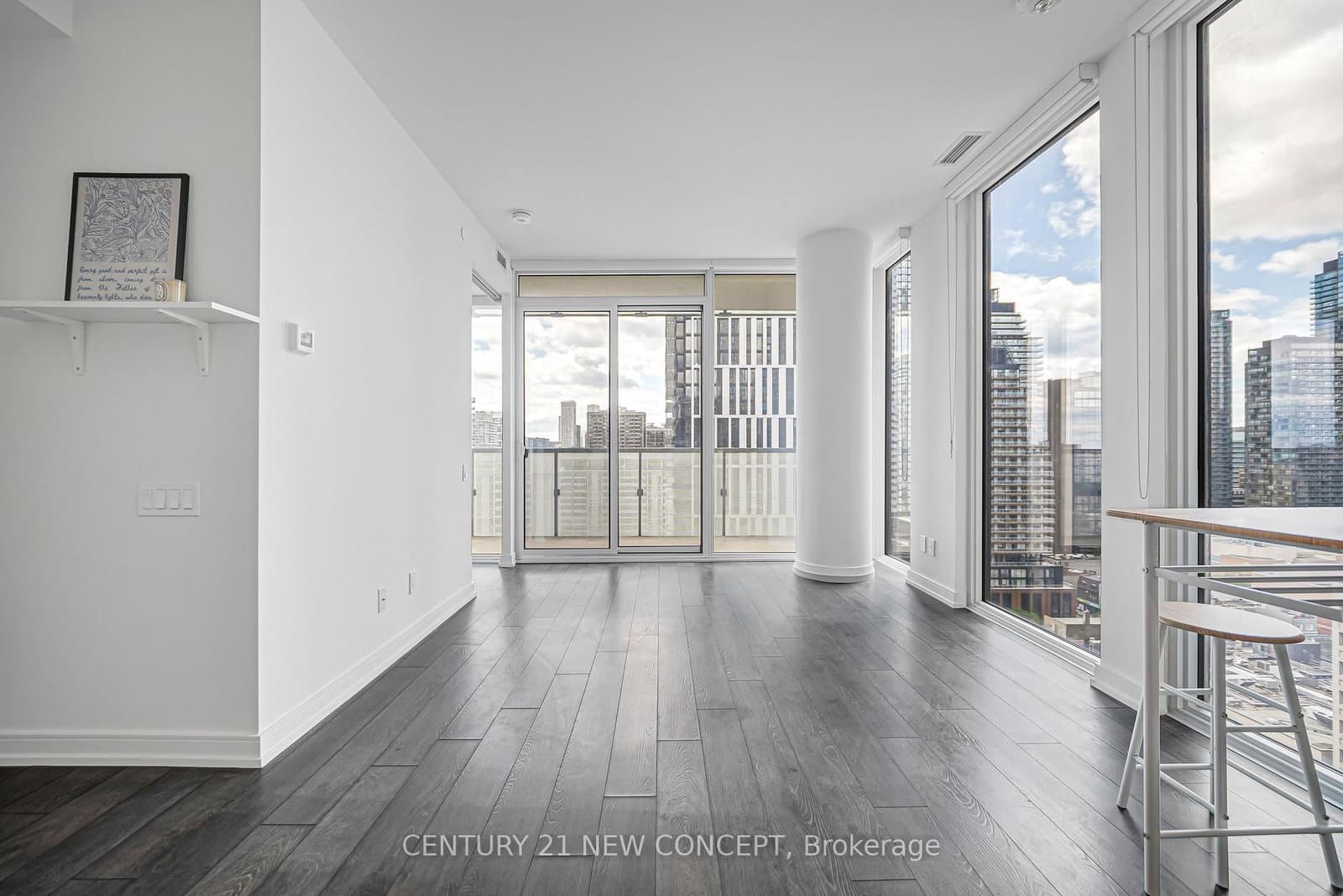 28 Wellesley Street E, Unit 1902 thumbnail 19