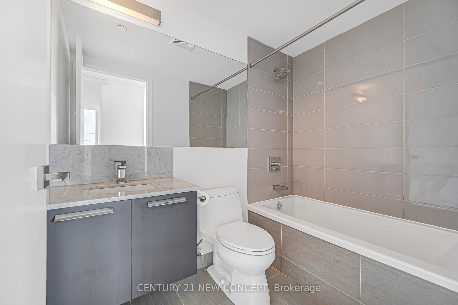 28 Wellesley Street E, Unit 1902 thumbnail 21