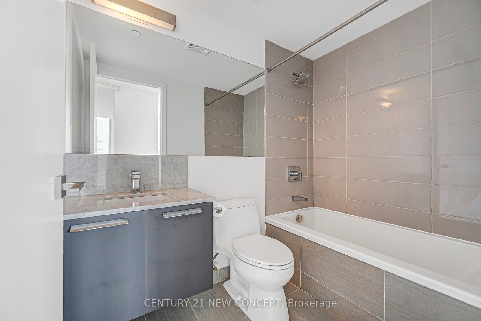 28 Wellesley Street E, Unit 1902 thumbnail 31