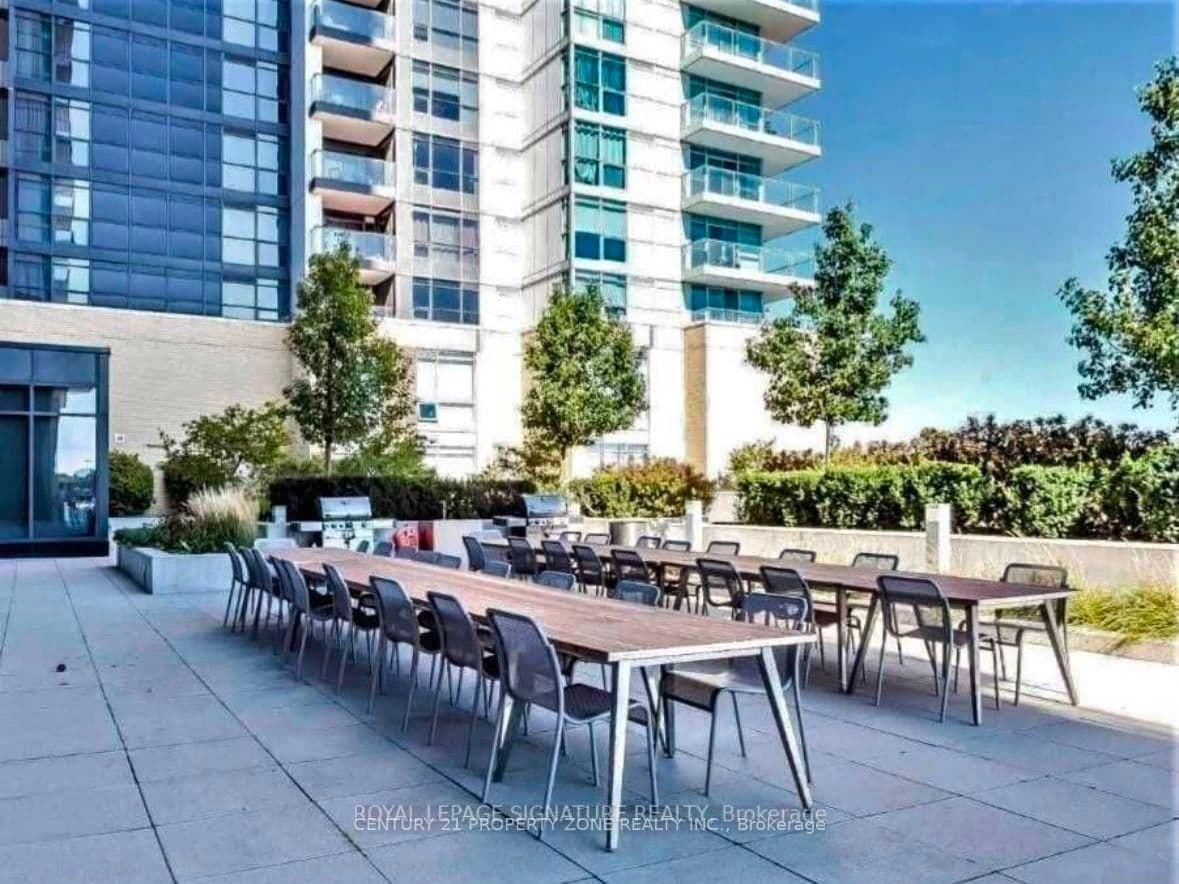 33 Singer Court, Unit 303 - Image 1