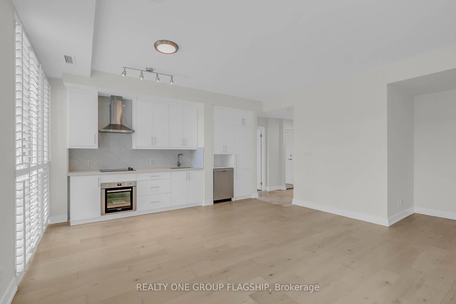 75 The Donway W, Unit 103 thumbnail 12