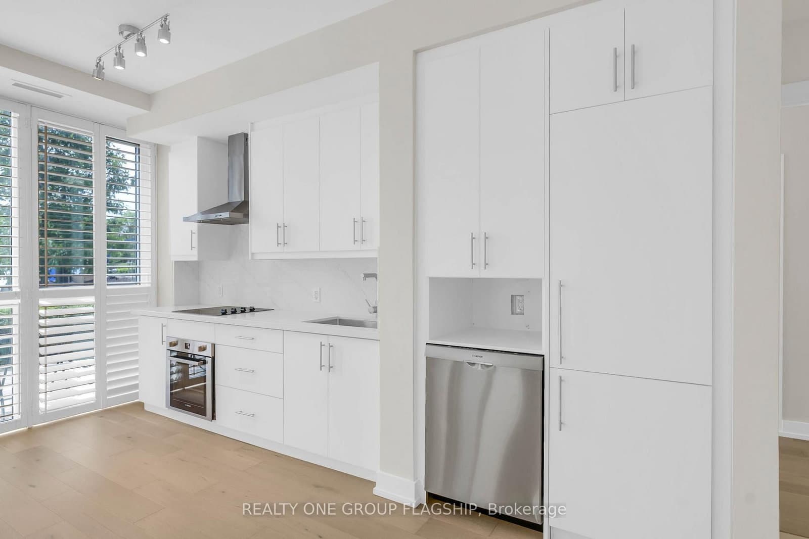 75 The Donway W, Unit 103 thumbnail 17