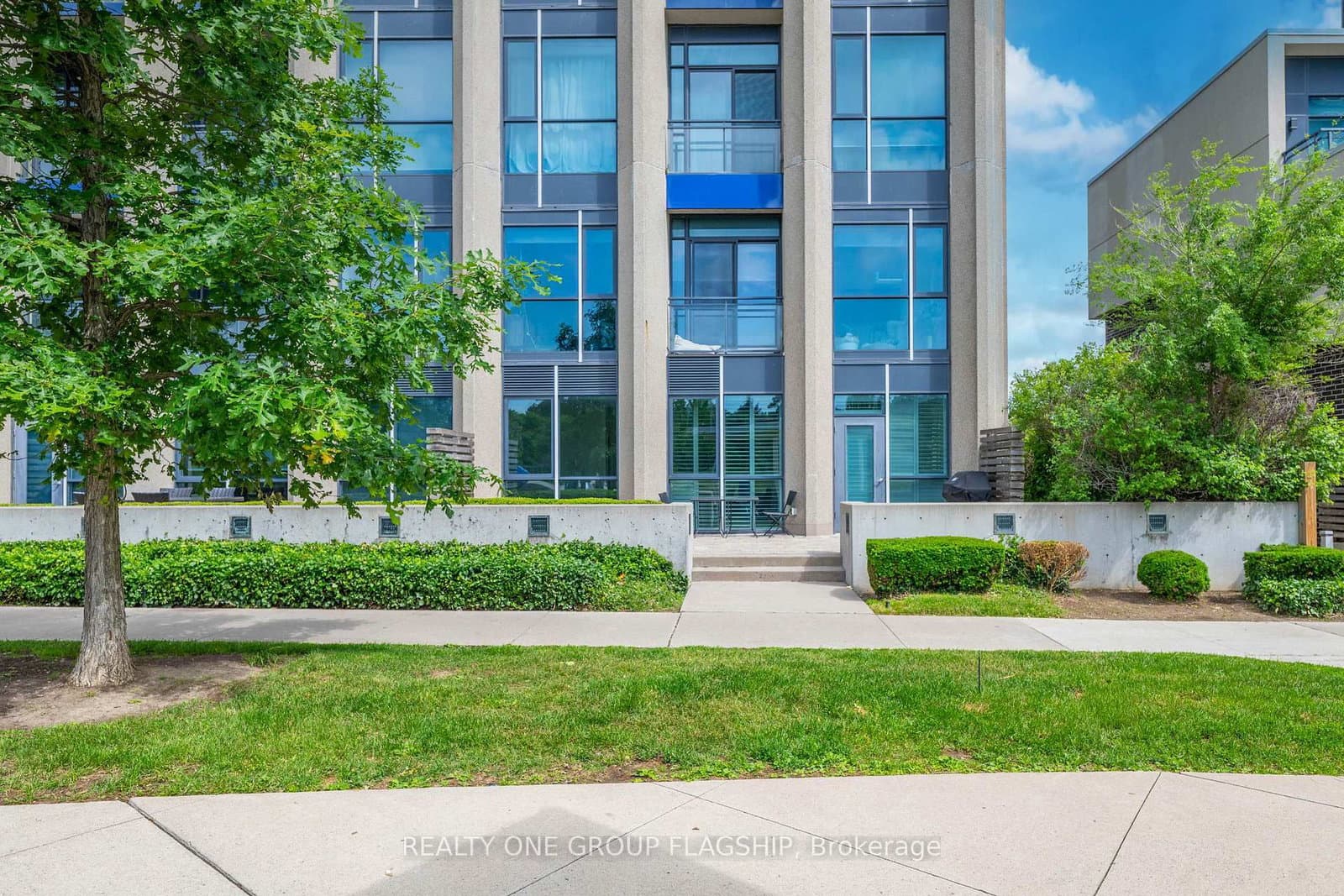 75 The Donway W, Unit 103 thumbnail 27