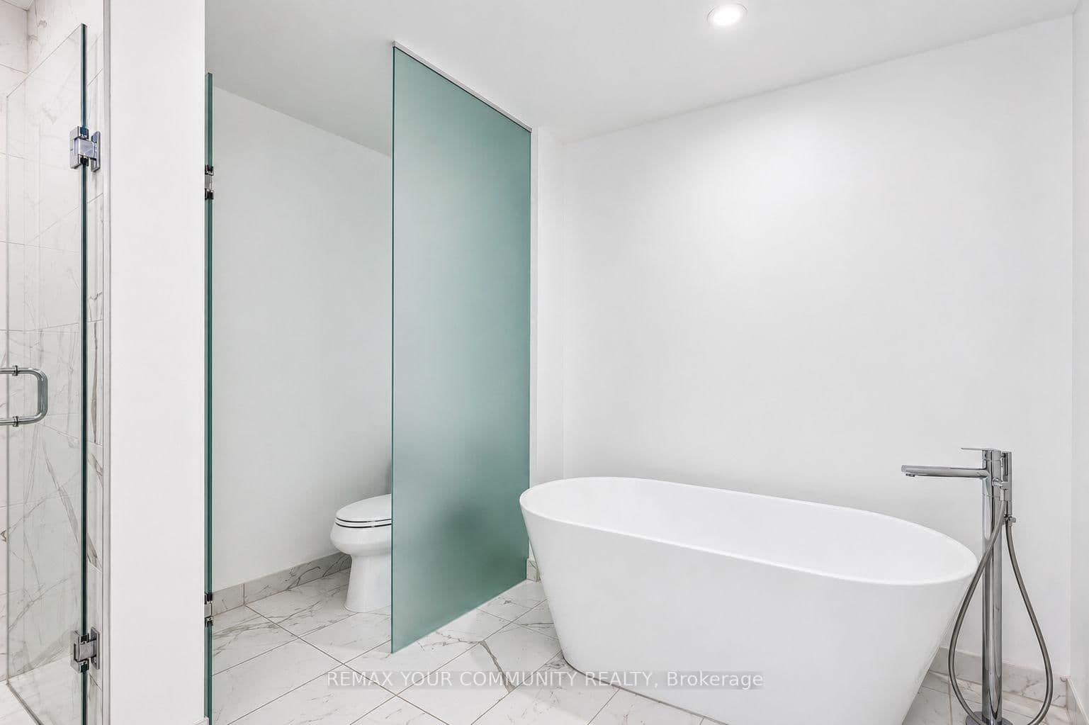 33 Frederick Todd Way, Unit 1305 thumbnail 16