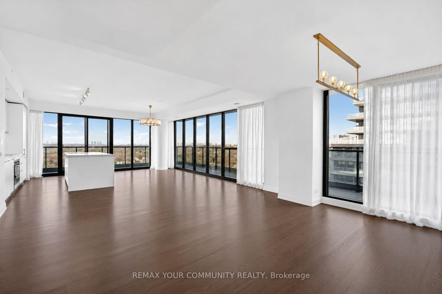 33 Frederick Todd Way, Unit 1305 thumbnail 5