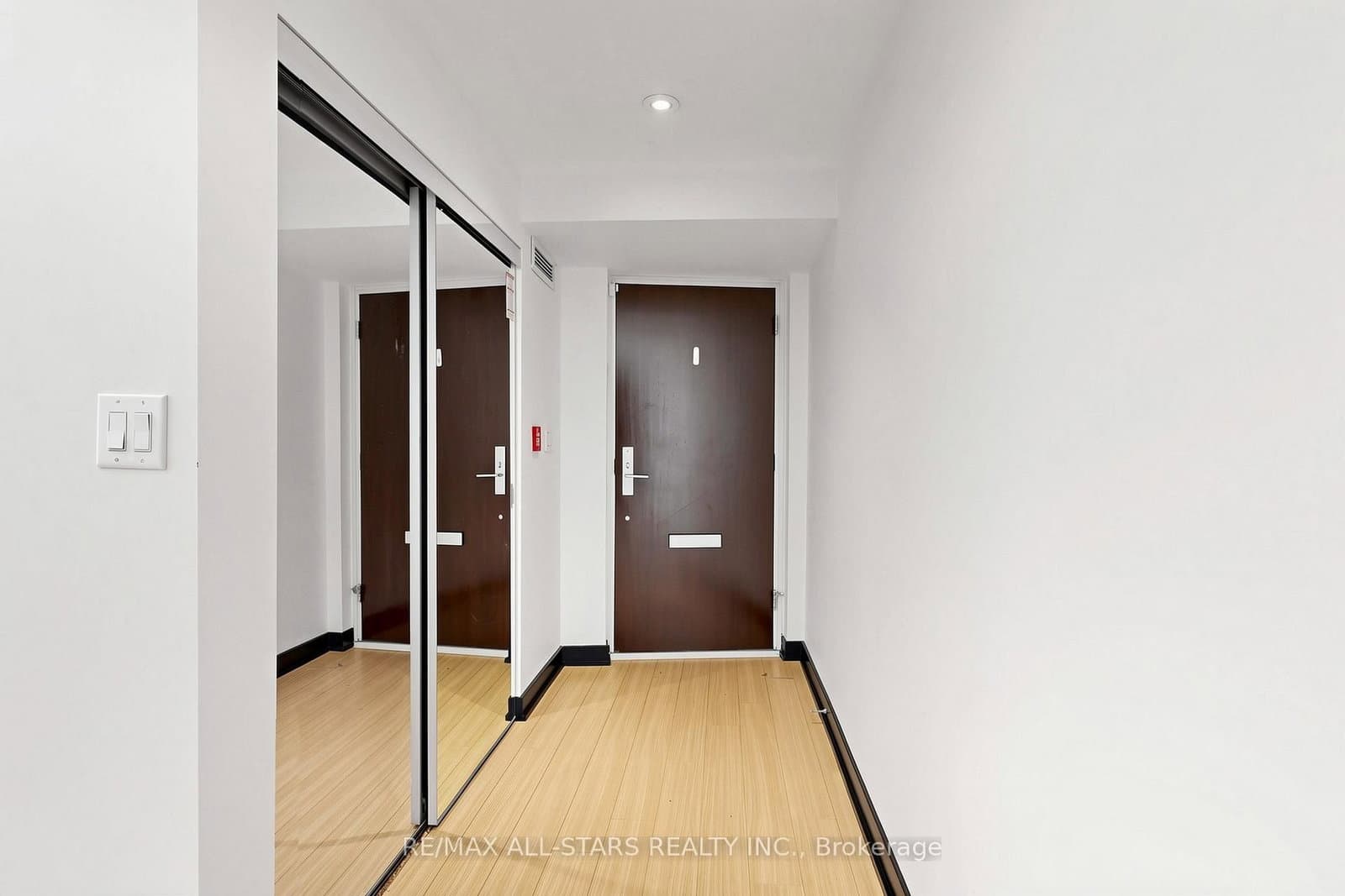 110 Fort York Boulevard thumbnail 32