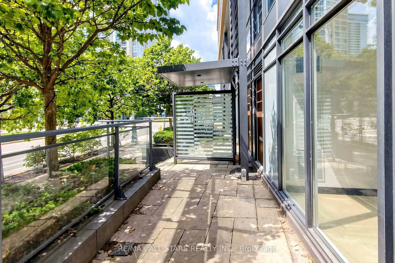 110 Fort York Boulevard thumbnail 36