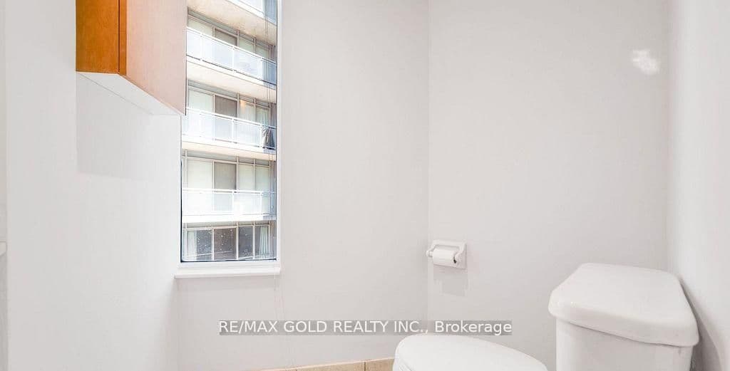 200 Victoria Street, Unit 1506 thumbnail 16