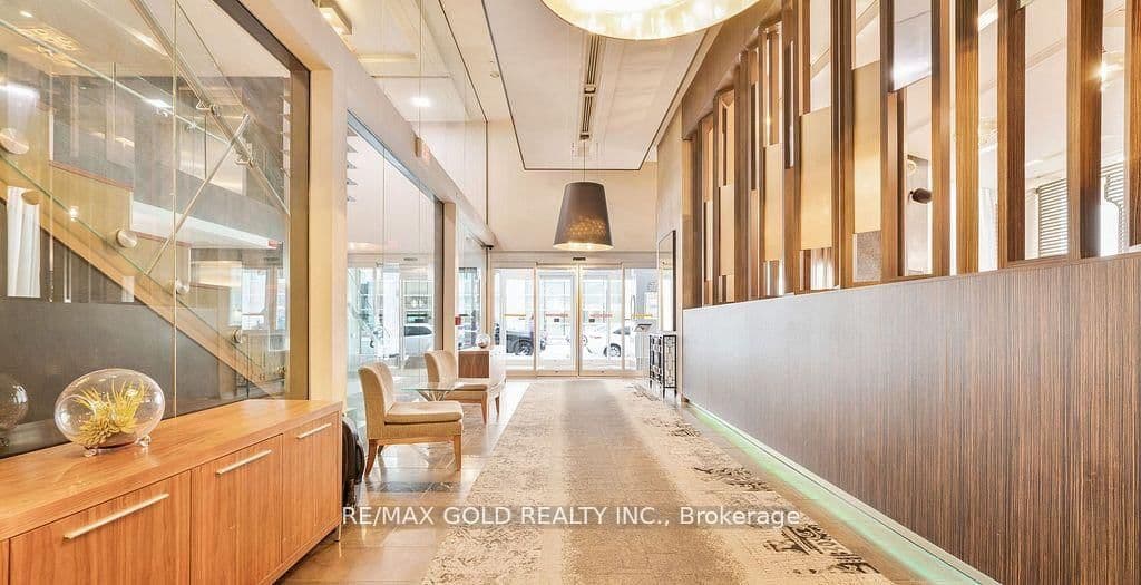 200 Victoria Street, Unit 1506 thumbnail 6