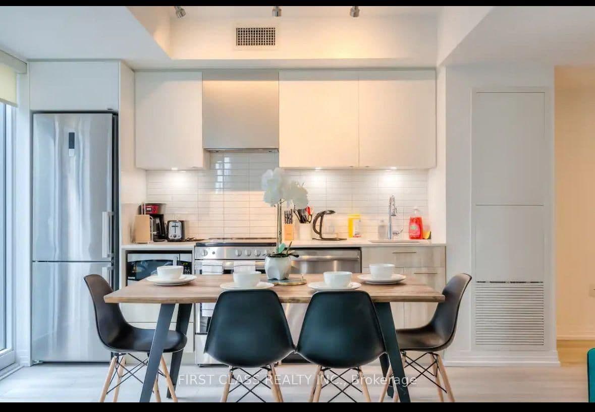 251 Jarvis Street, Unit 826 thumbnail 10