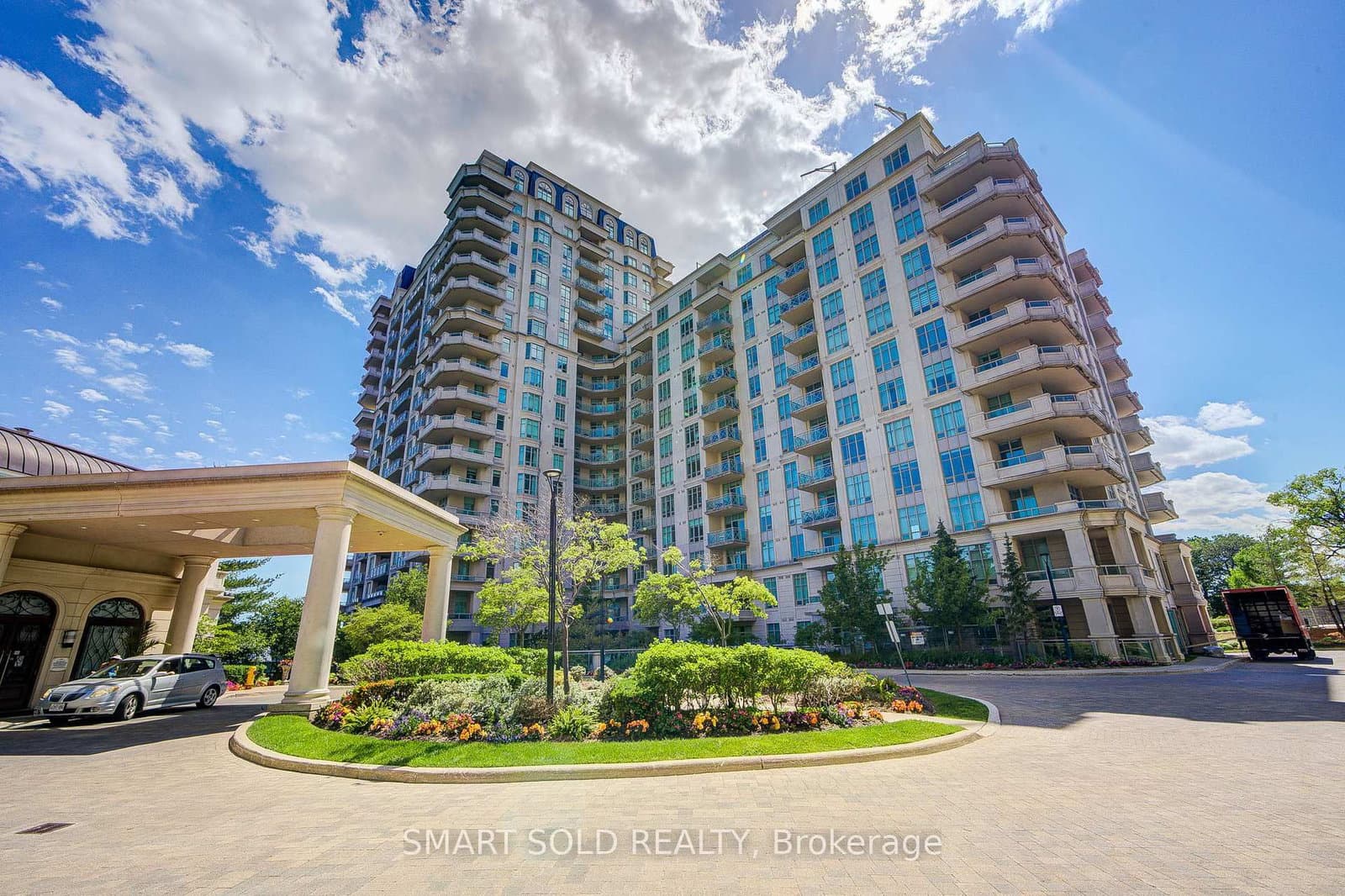 10 Bloorview Place, Unit 1514 - Image 1