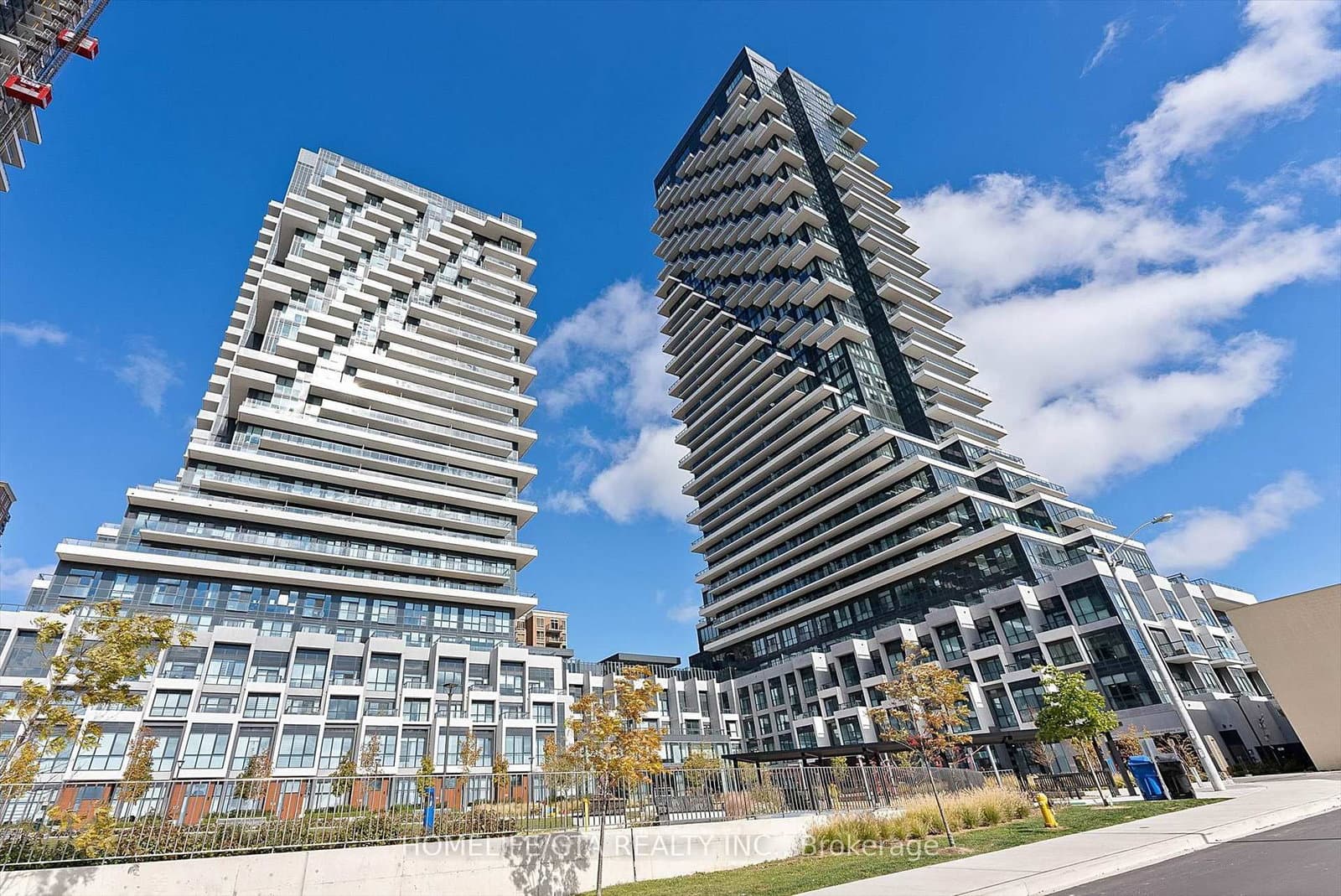 30 Inn On The Park Drive, Unit 206 - Image 1