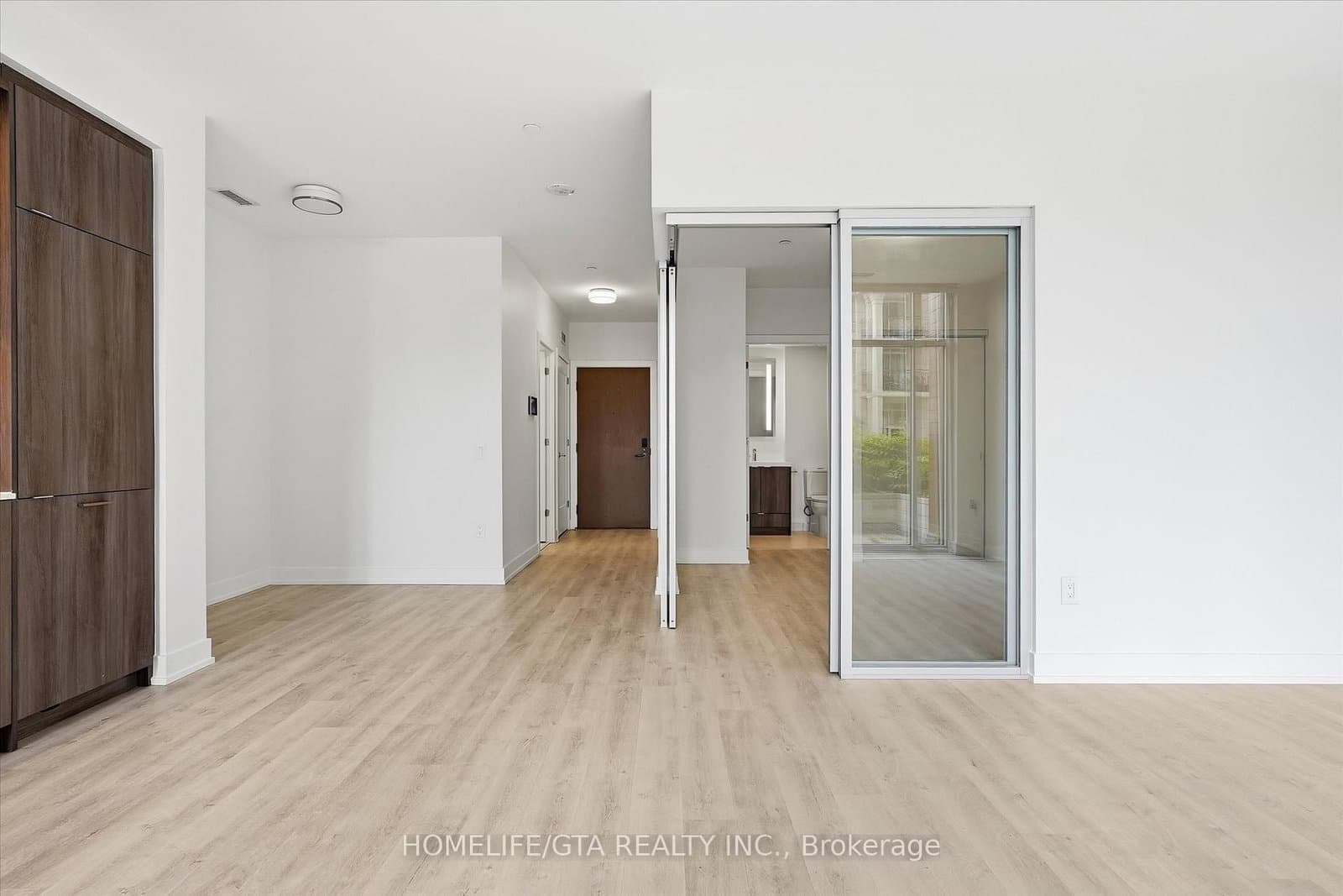 30 Inn On The Park Drive, Unit 206 thumbnail 15