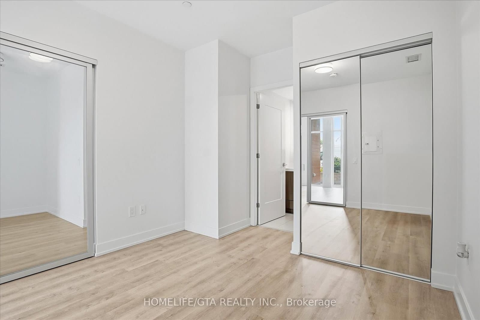 30 Inn On The Park Drive, Unit 206 thumbnail 22