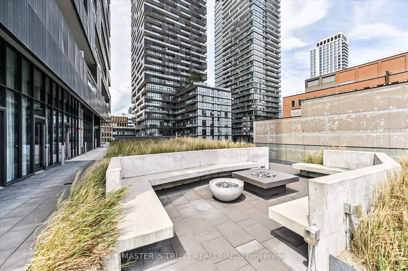 8 Eglinton Avenue E, Unit Ph 5801 thumbnail 37
