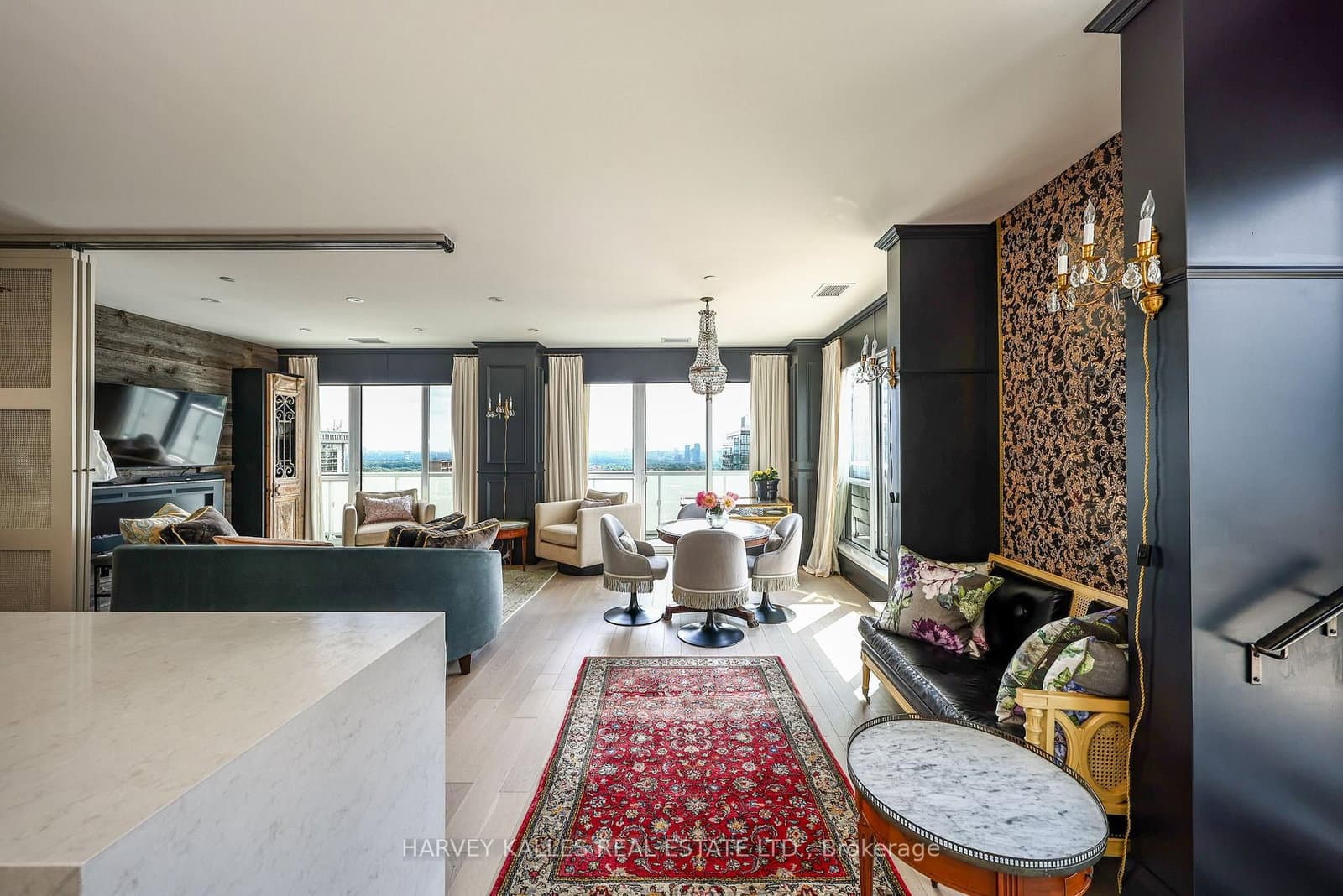 101 Erskine Avenue, Unit 2407 thumbnail 10