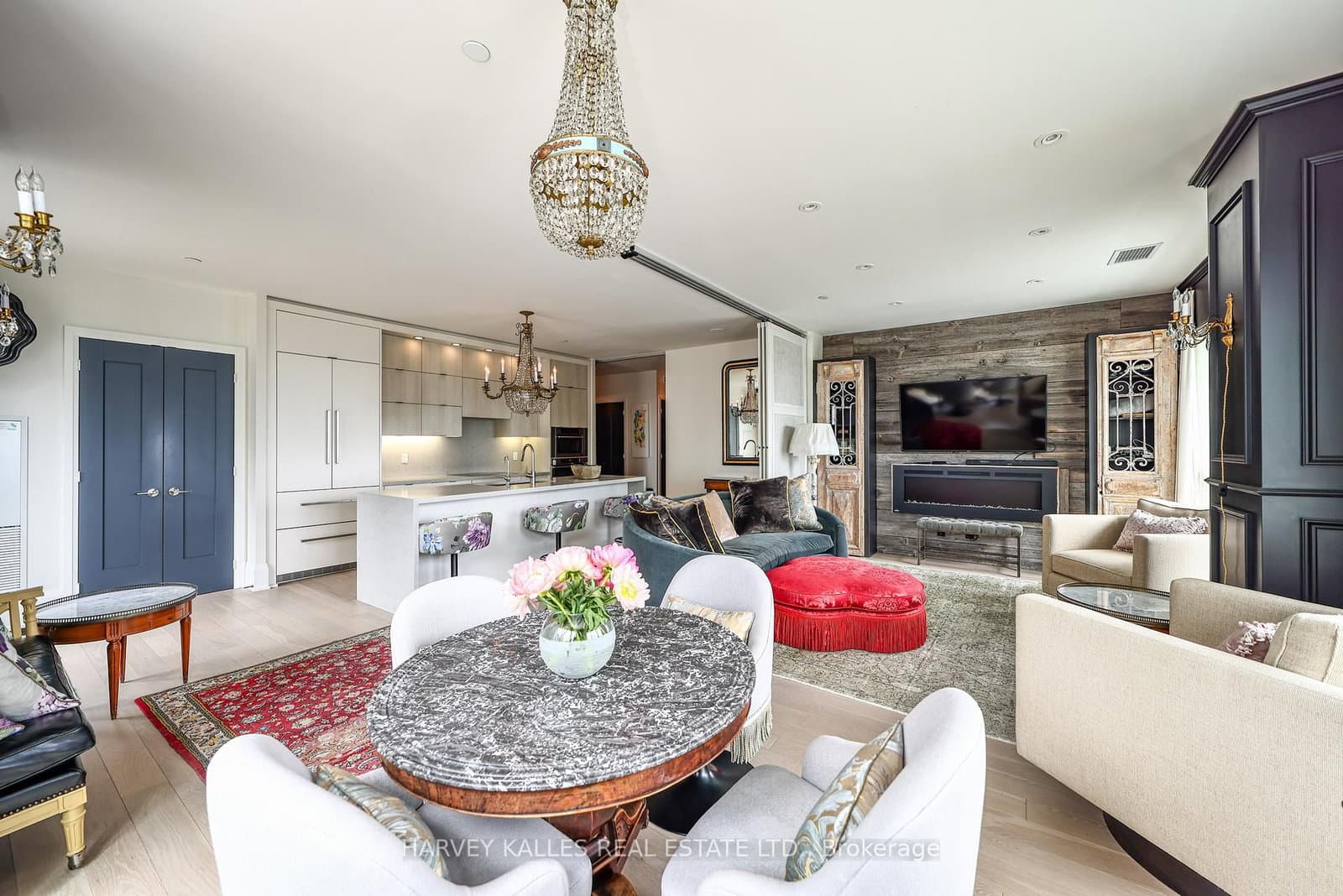 101 Erskine Avenue, Unit 2407 thumbnail 15