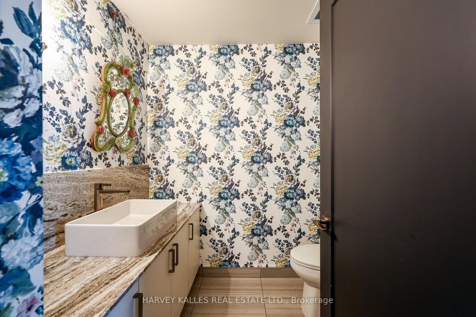 101 Erskine Avenue, Unit 2407 thumbnail 4
