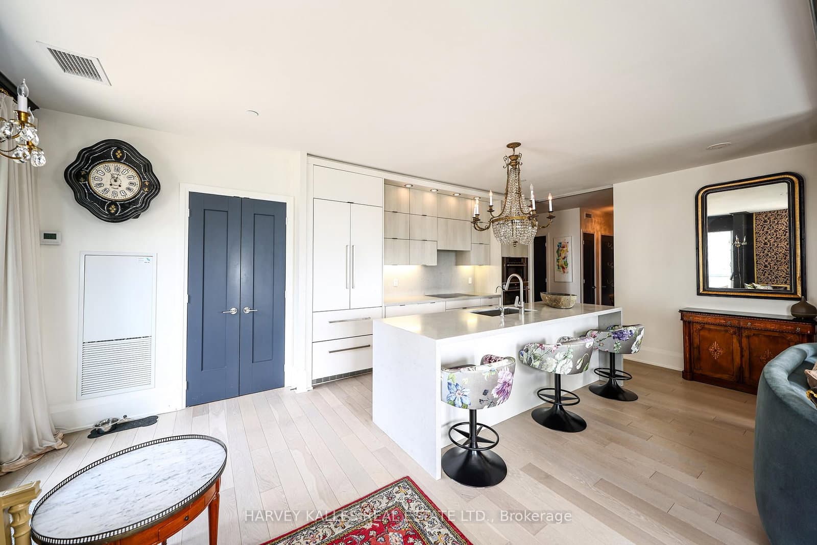 101 Erskine Avenue, Unit 2407 thumbnail 7
