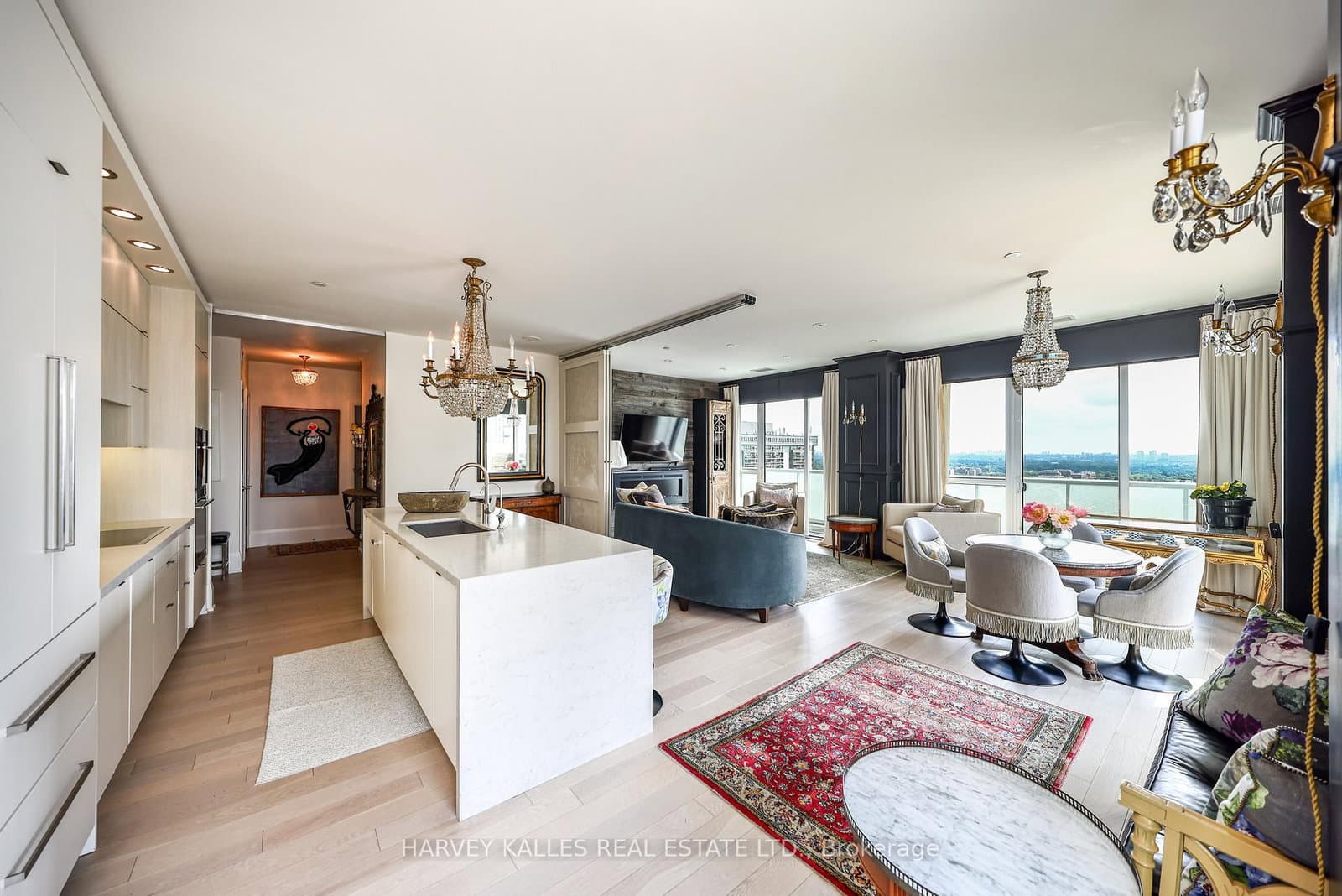 101 Erskine Avenue, Unit 2407 thumbnail 9