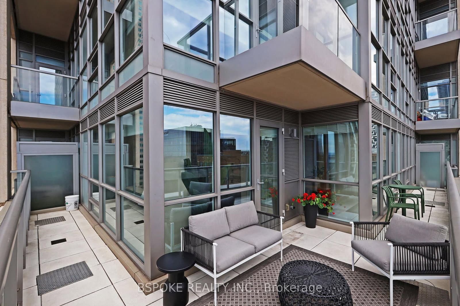88 Scott Street, Unit 2007 thumbnail 23