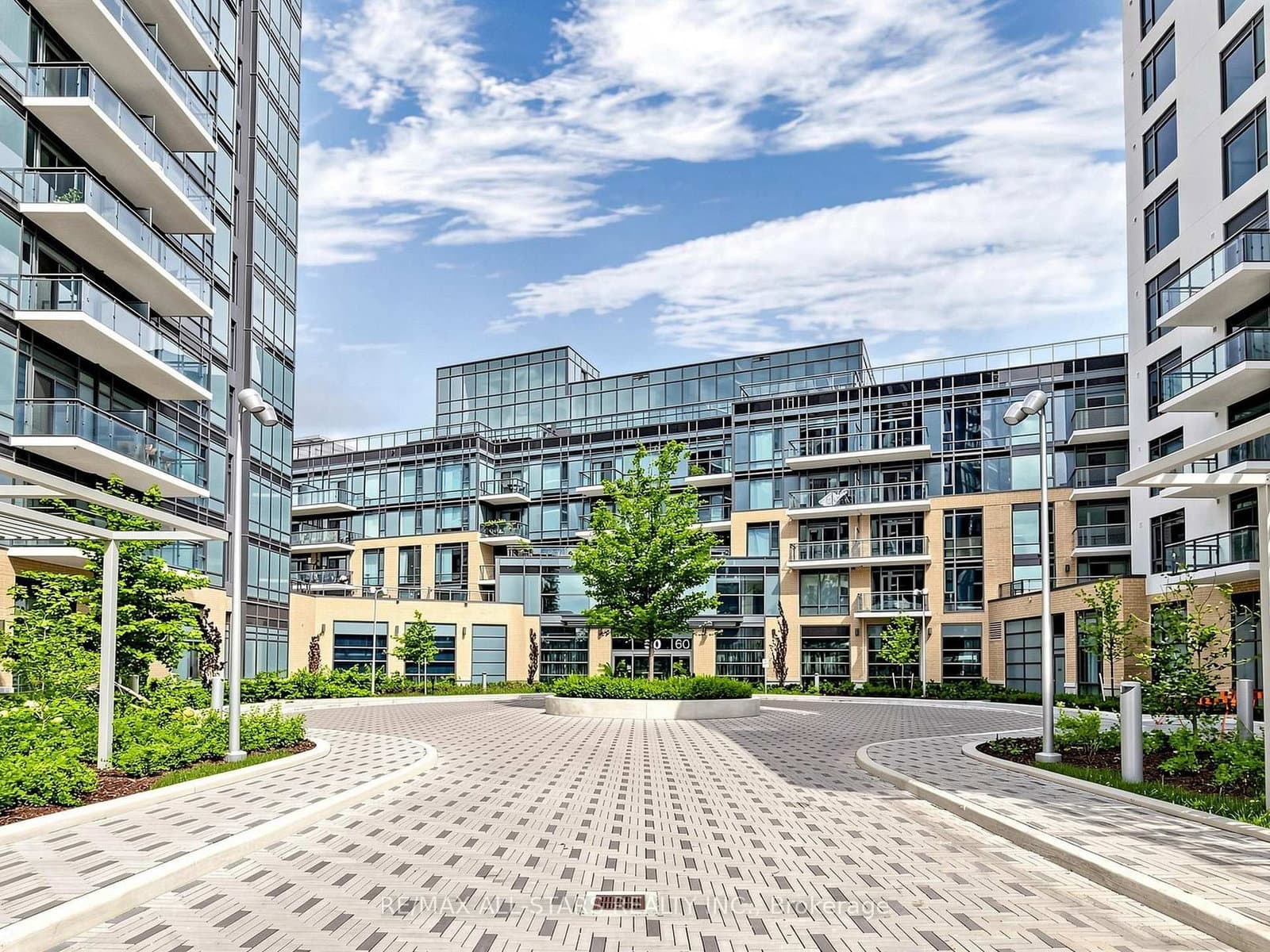 50 Ann O'Reilly Road, Unit 427 thumbnail 2