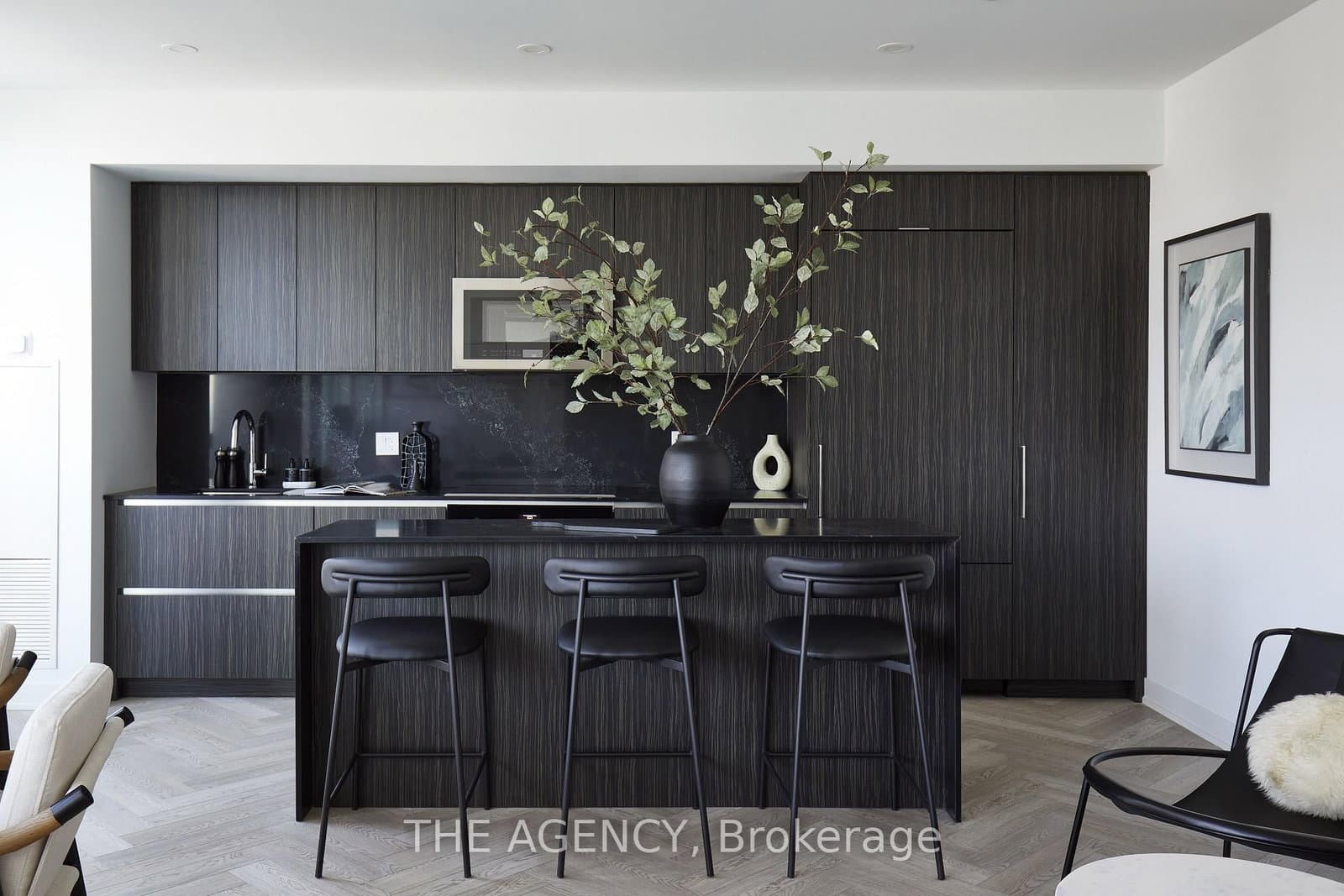 #PH03 - 327 King Street W