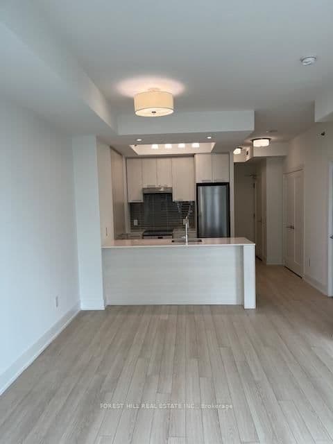 310 Tweedsmuir Avenue, Unit 1705 thumbnail 10