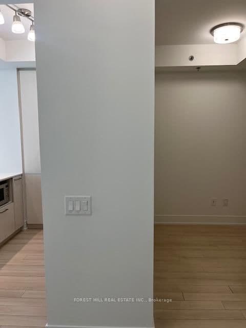310 Tweedsmuir Avenue, Unit 1705 thumbnail 7