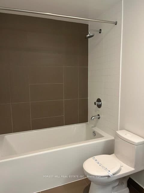 310 Tweedsmuir Avenue, Unit 2404 thumbnail 23