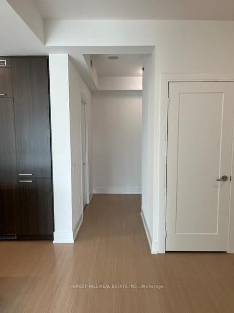 310 Tweedsmuir Avenue, Unit 2404 thumbnail 6