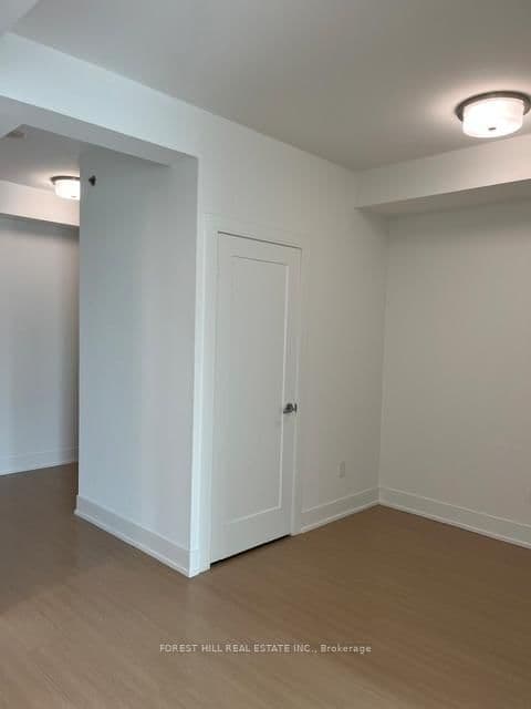 310 Tweedsmuir Avenue, Unit 2404 thumbnail 9