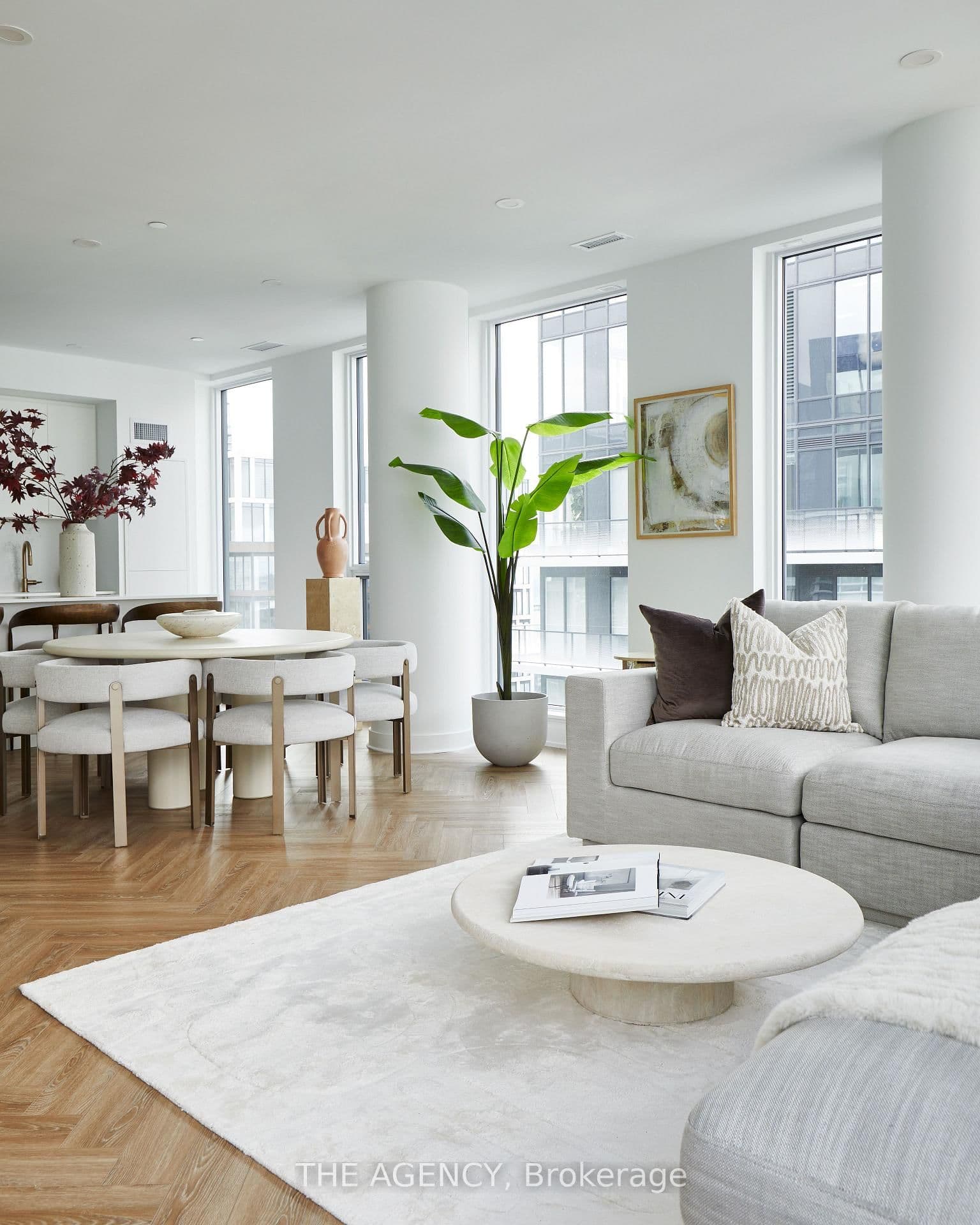 327 King Street W, Unit PH04 thumbnail 7
