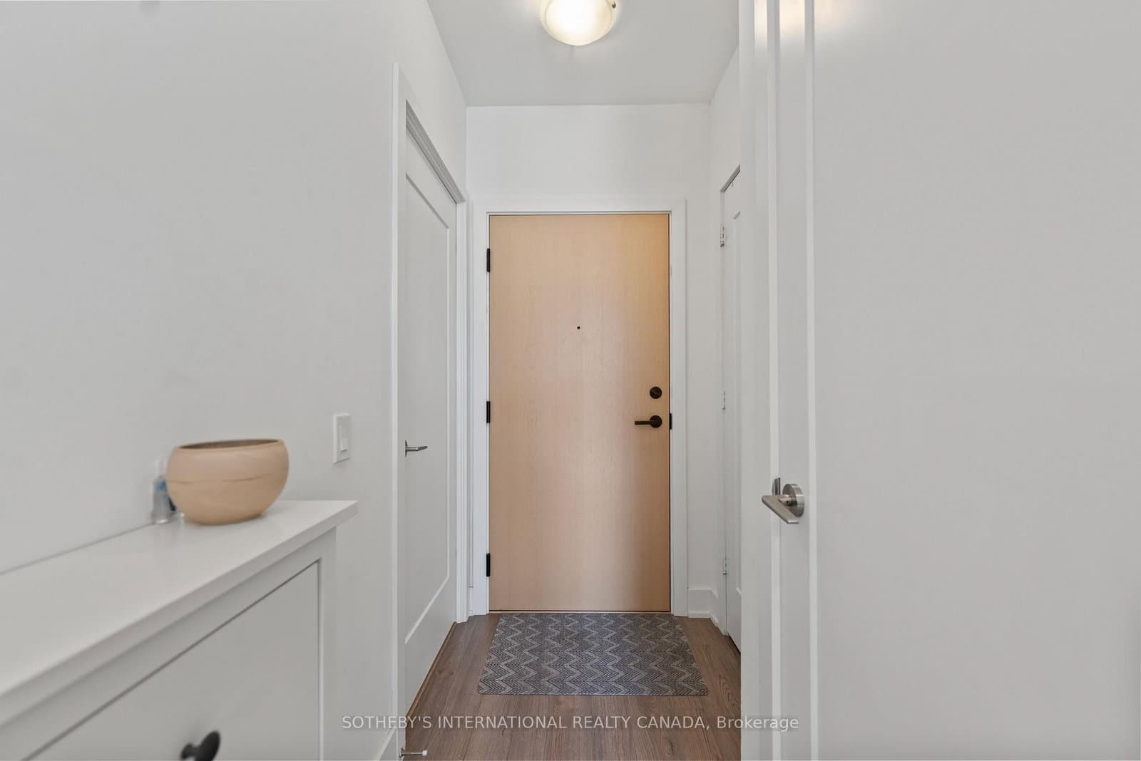 1 Belsize Drive, Unit 412 thumbnail 4
