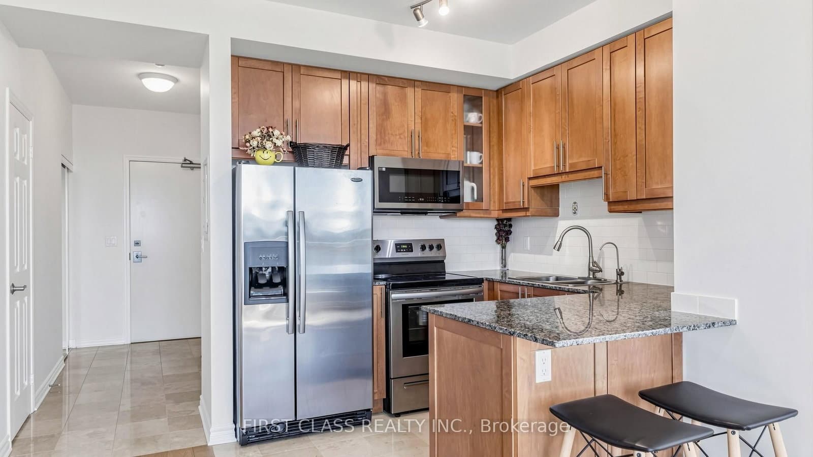 18 Holmes Avenue, Unit 612 thumbnail 4