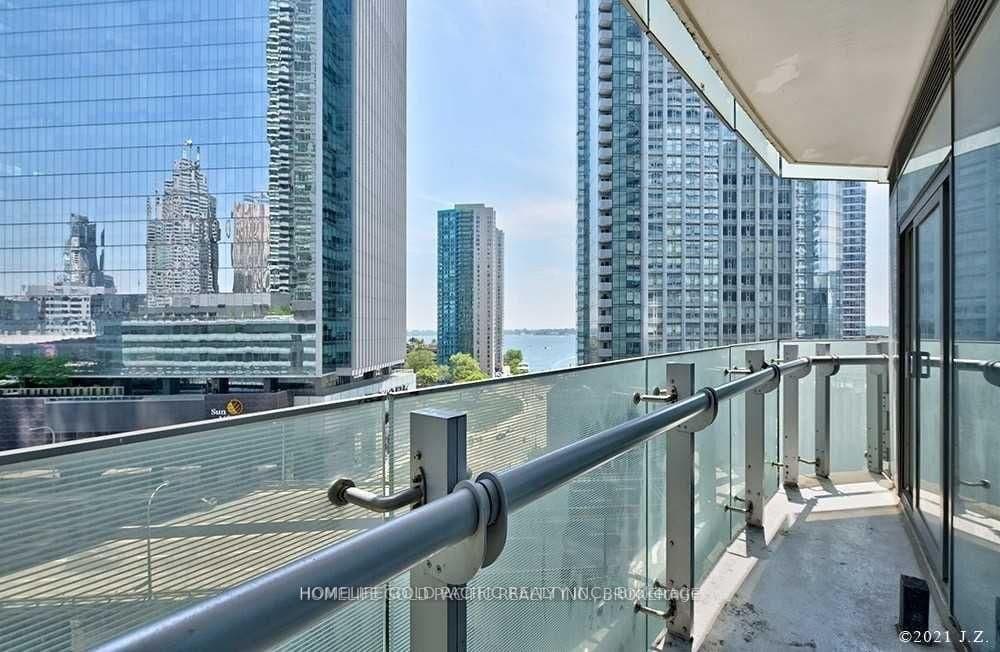 14 York Street, Unit 5301 thumbnail 15