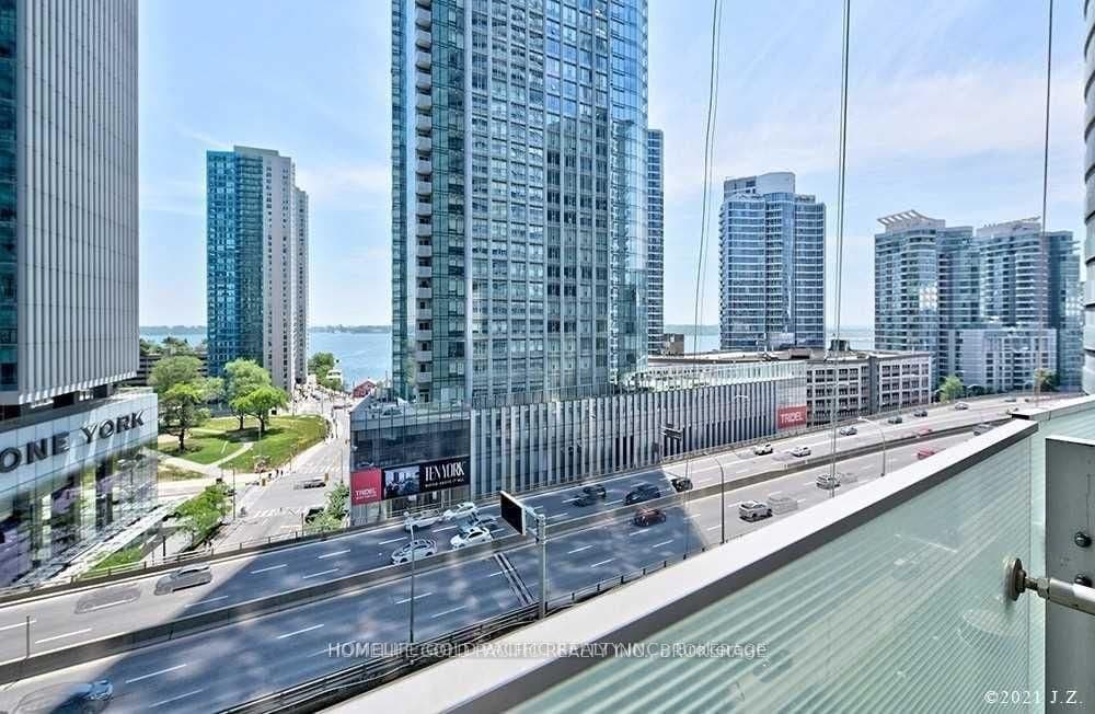 14 York Street, Unit 5301 thumbnail 16