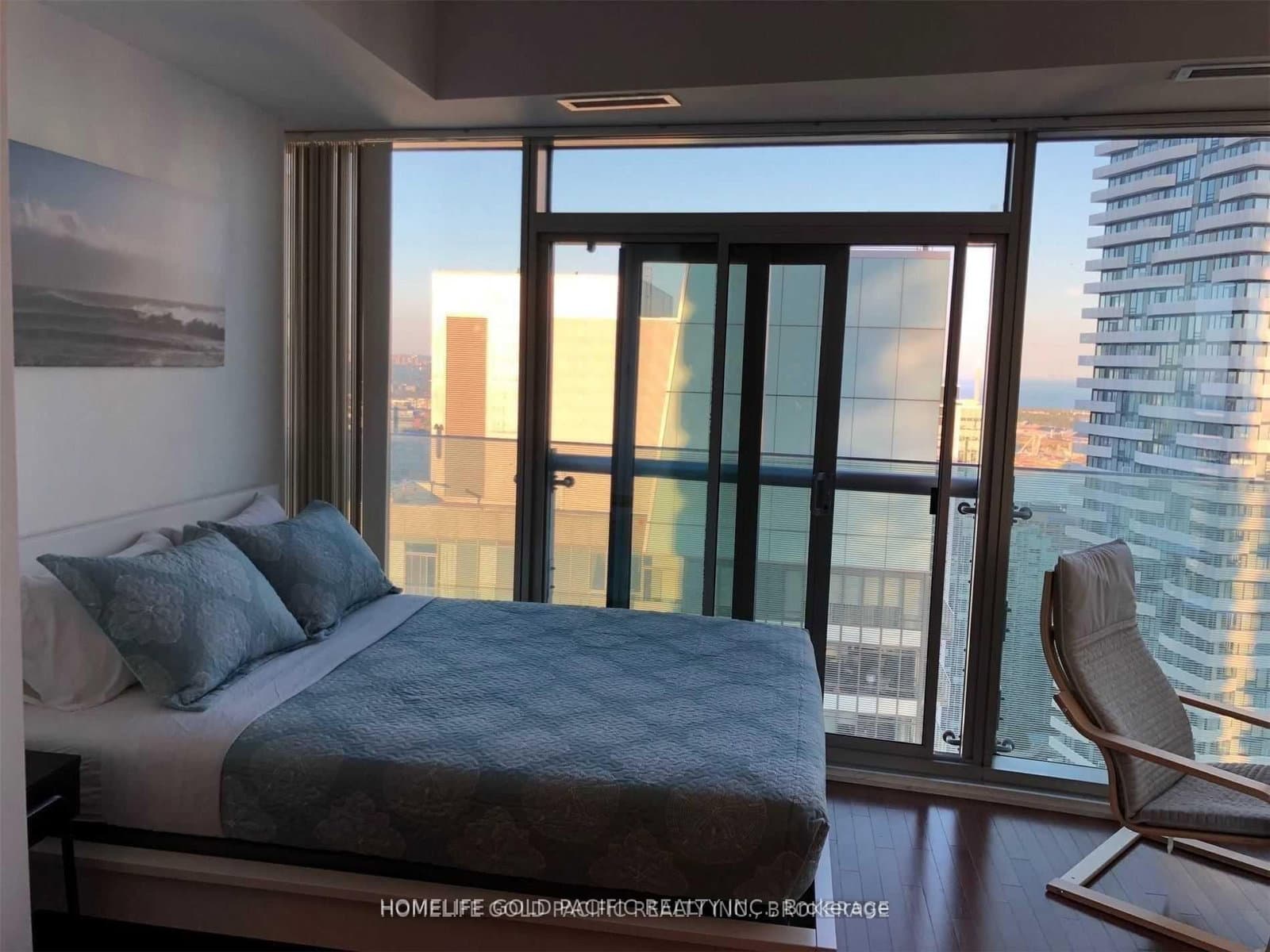 14 York Street, Unit 5301 thumbnail 9