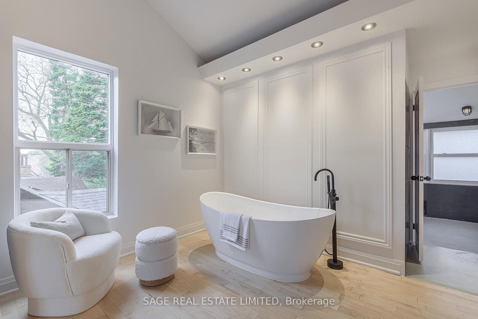 86 Dupont Street thumbnail 26