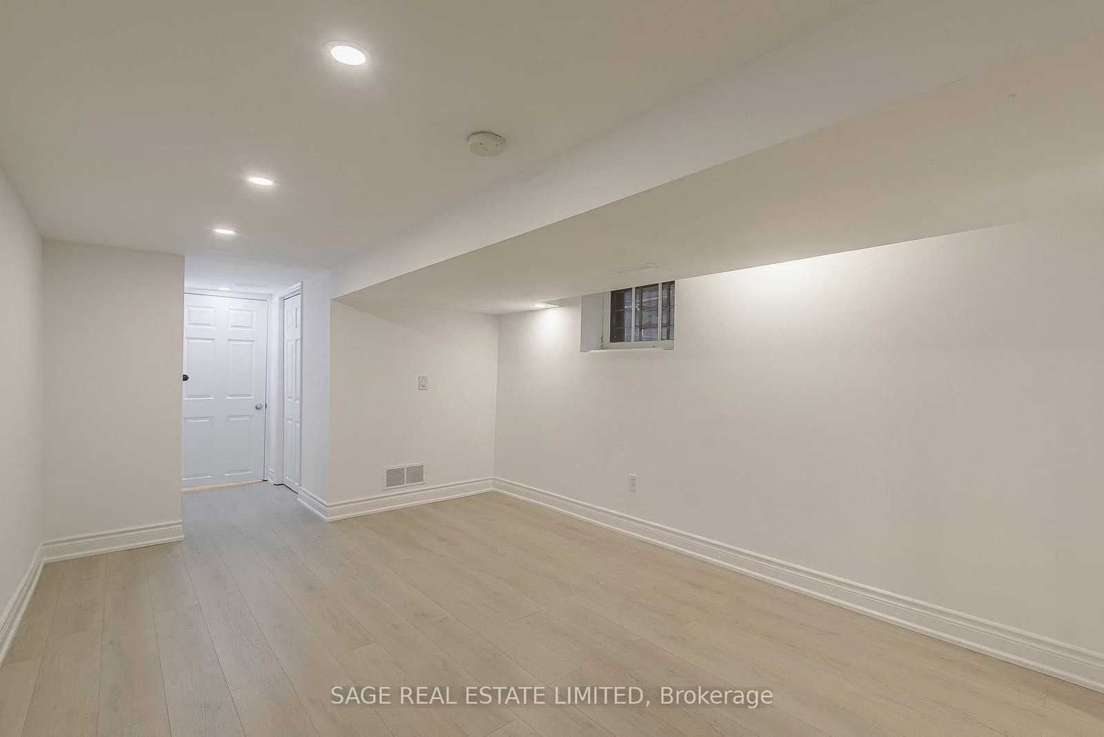 86 Dupont Street thumbnail 28