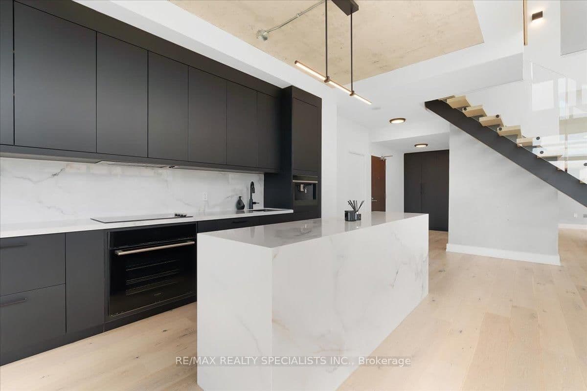 15 Iceboat Terrace, Unit PH06 thumbnail 15