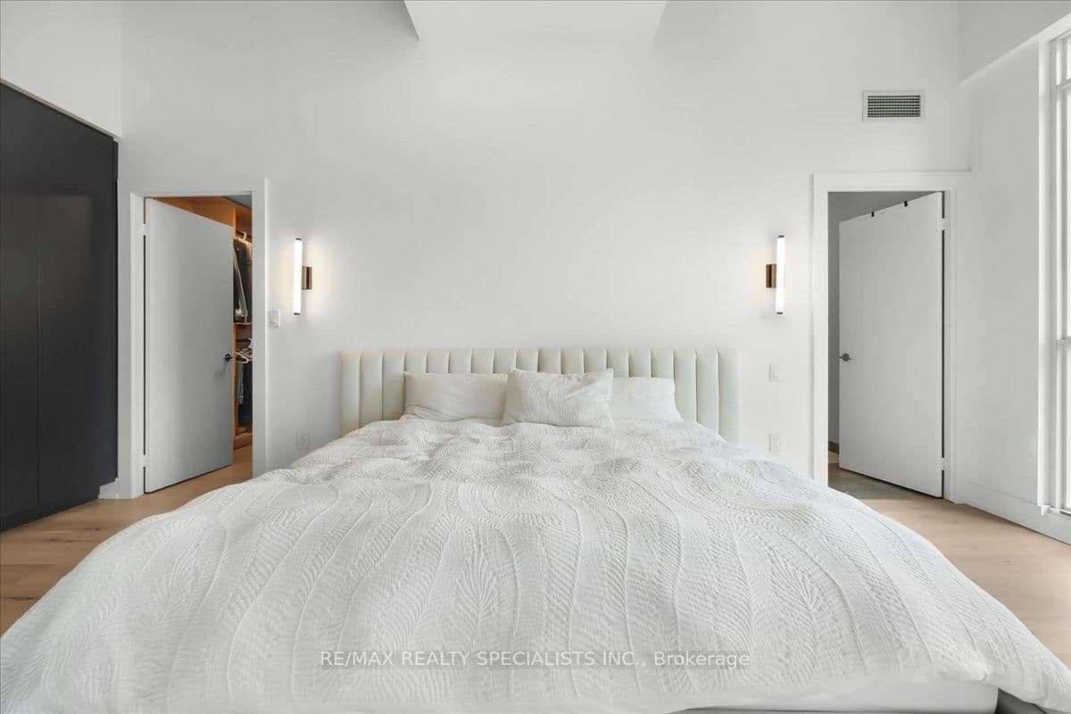 15 Iceboat Terrace, Unit PH06 thumbnail 39