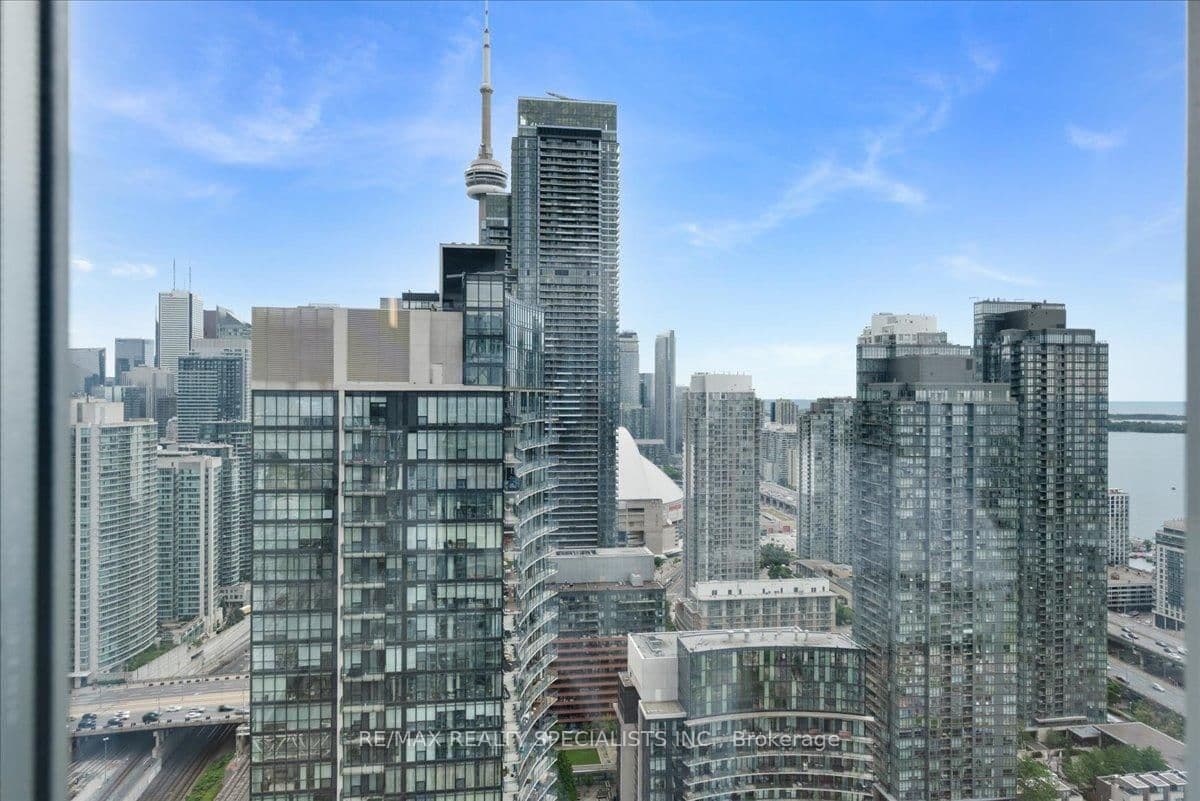 15 Iceboat Terrace, Unit PH06 thumbnail 41
