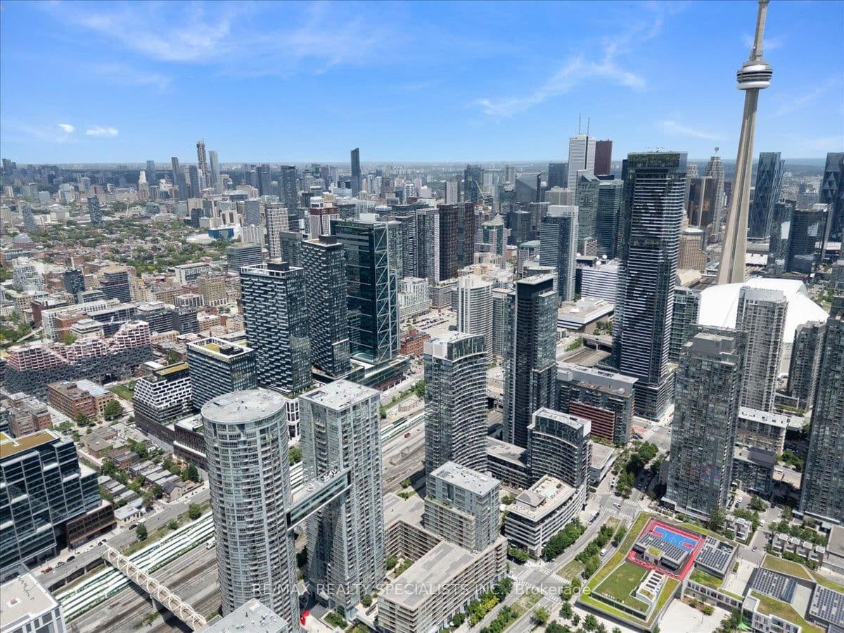 15 Iceboat Terrace, Unit PH06 thumbnail 50
