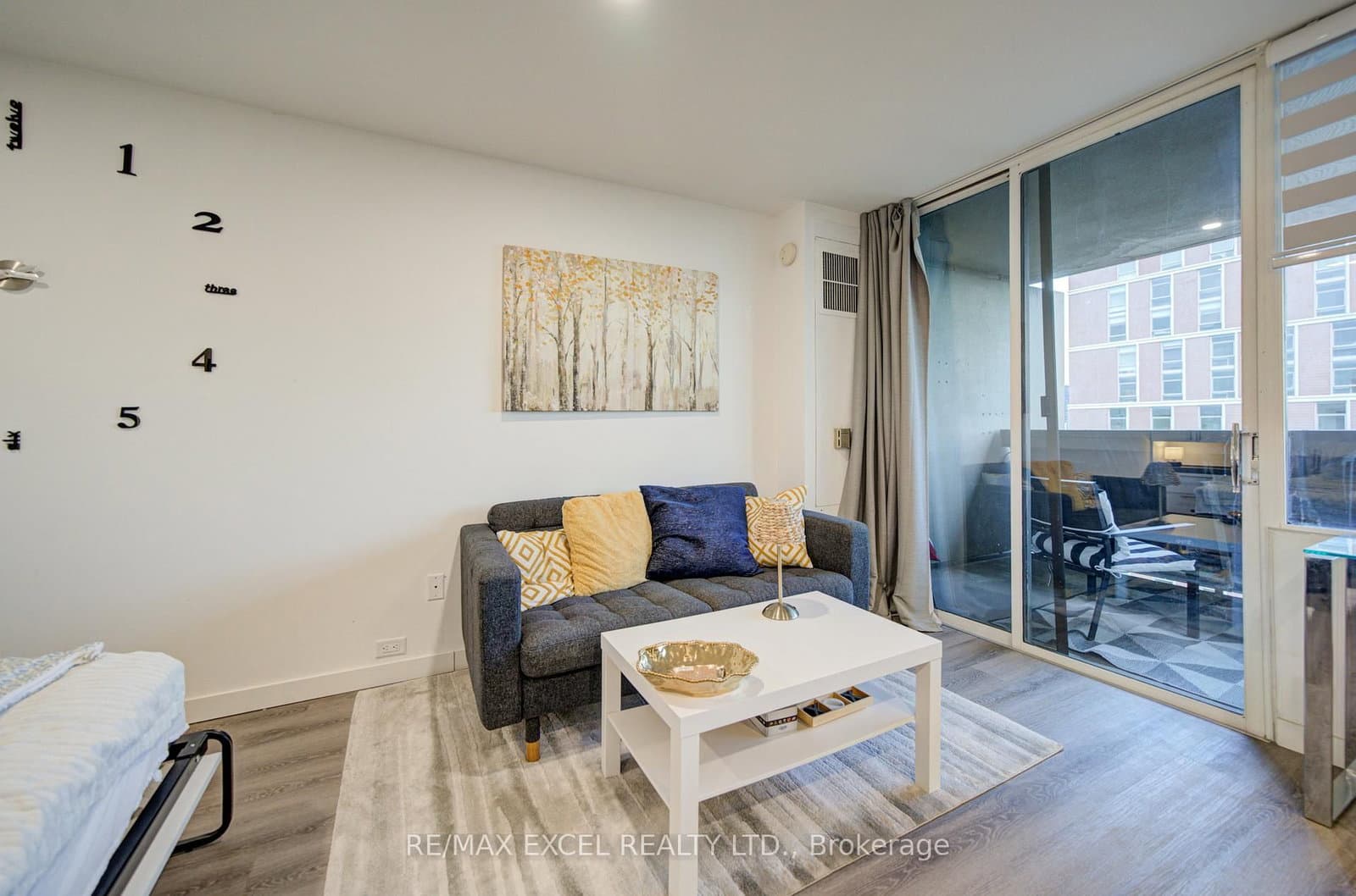720 Spadina Avenue, Unit 1605 thumbnail 21