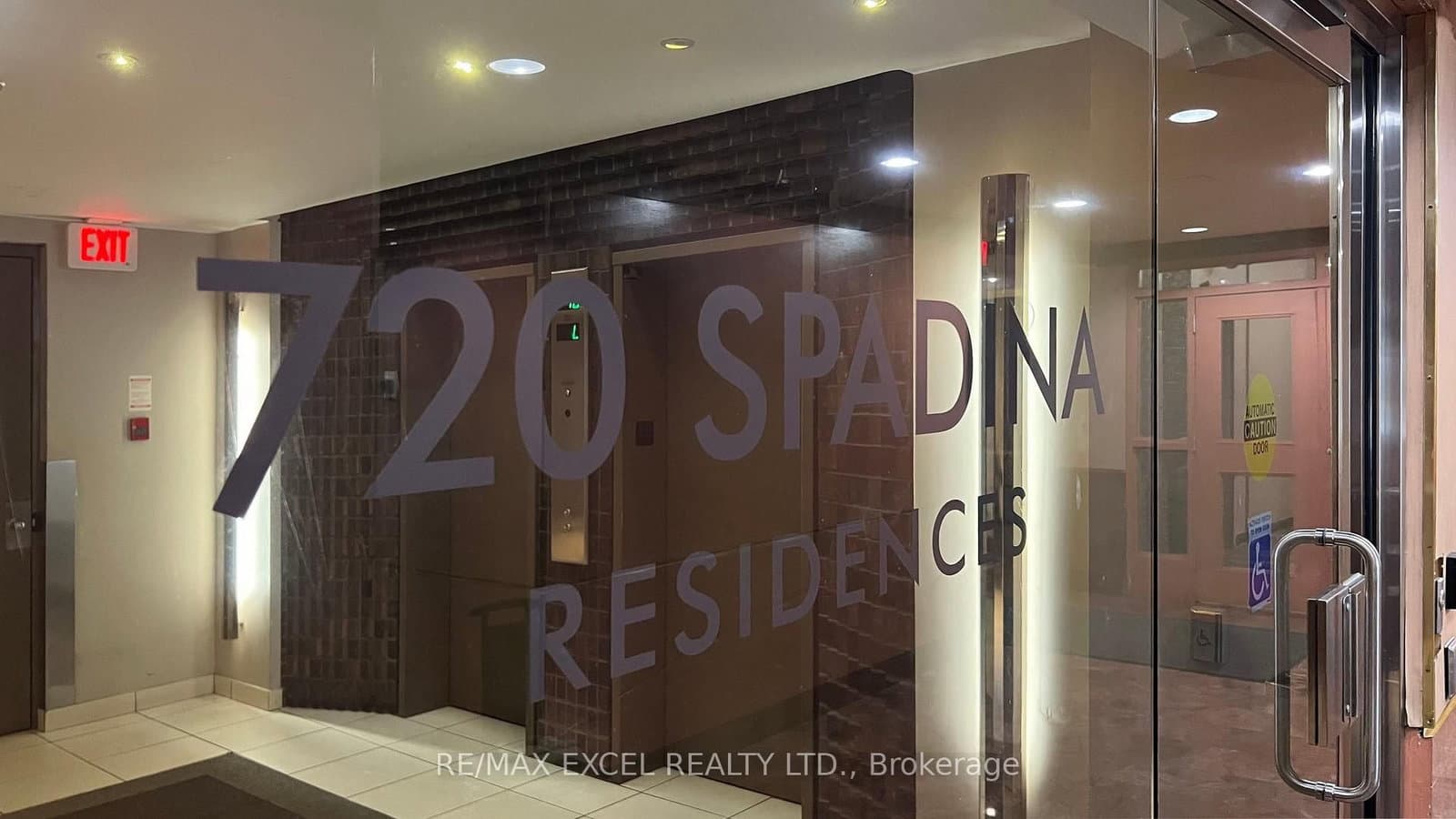 720 Spadina Avenue, Unit 1605 thumbnail 3